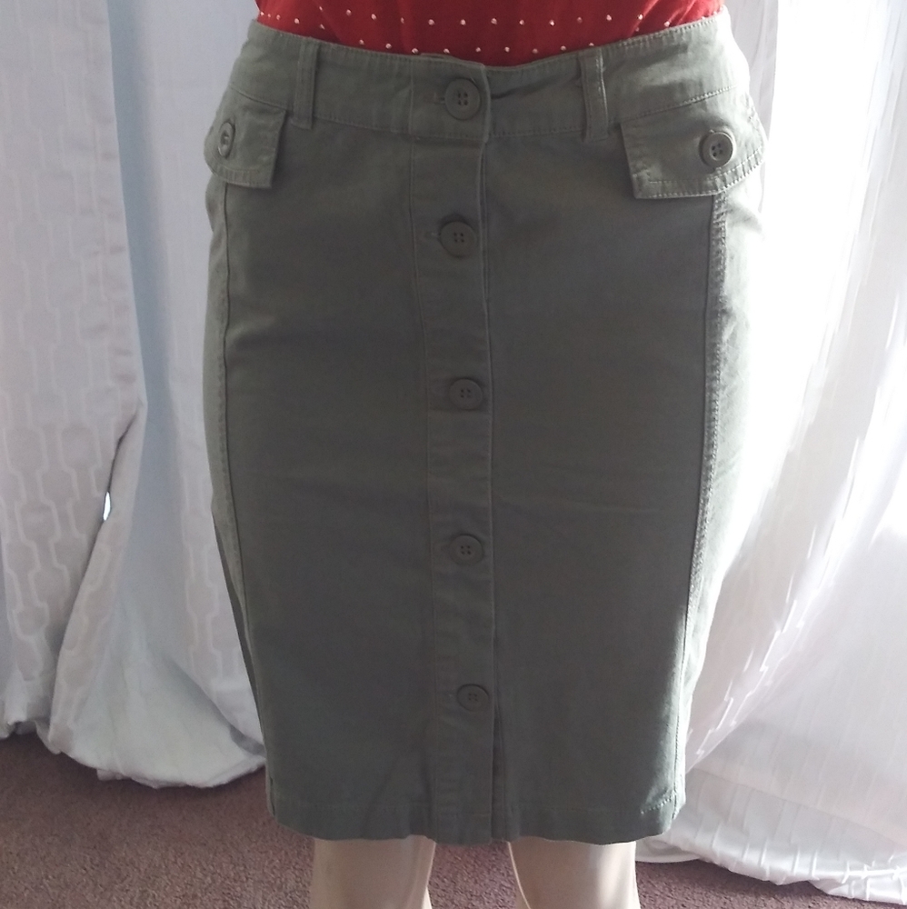New York & Company skirt🍀